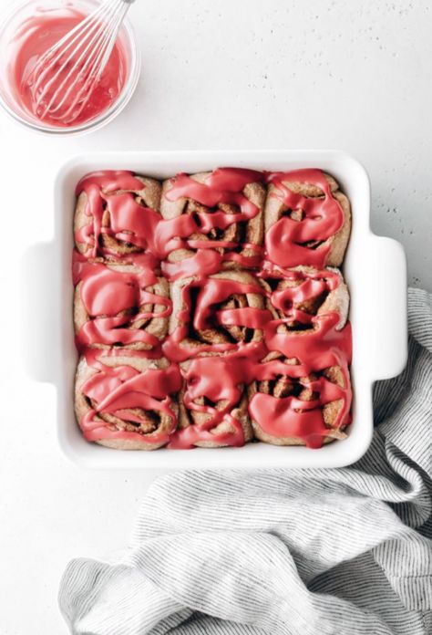 Pink Brunch, Healthy Cinnamon Rolls, Gluten Free Cinnamon Rolls, Don't Disturb, Vegan Cinnamon Rolls, Pink Pajama, Healthy Swaps, Vegan Cakes, Beet Recipes