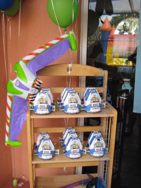 Buzz Party Favors Buzz Party Favors, Buzz Lightyear Party Games, Buzz Lightyear Birthday Party Favors, Buzz Lightyear Treats, Toy Story Birthday Party Ideas Food Dessert Tables Buzz Lightyear, Buzz Party, Toy Story Birthday Party Ideas, Story Birthday, Toy Story Birthday Party