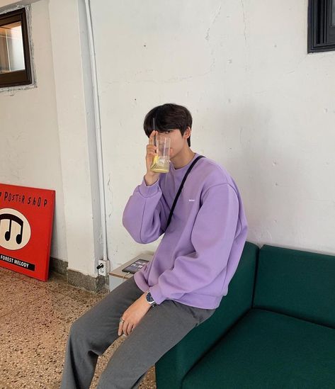 #korean #ulzzangboys #ulzzang #koreanstyle #cool #handsome #cute #OOTD #fashionstyle #fashion #outfits #boys #men Violet Sweater Outfit, Violet Clothes, Purple Sweater Outfit, Wanna Recreate, Korean Boys, Purple Guy, Man Fashion, Man Style