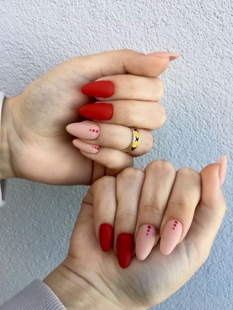 Red Summer Nails 2023, Red And Nude Nail Designs, Nude And Red Nail Designs, Red Nude Nails, Red And Nude Nails, Res Nails, Classic Red Nails, Gell Nails, Red Matte Nails