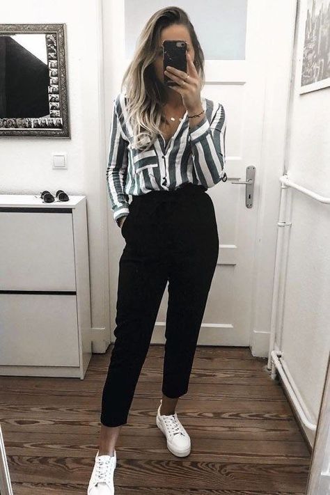 15 Outfits de oficina para chicas que andan en sus 20’s Ținute Business Casual, Casual Work Attire, Summer Trends Outfits, Populaire Outfits, Summer Work Outfits, Workwear Fashion, Ținută Casual, Teenager Outfits, Modieuze Outfits