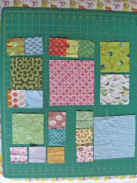 great tutorial on Magic Numbers---2.5,4.5 & 6.5 inch squares by priscilla Magic Numbers, Quilting Methods, Crumb Quilt, Scrappy Quilt Patterns, Scrap Quilt Patterns, Quilt Block Tutorial, Quilting Inspiration, Sew Easy, Scrappy Quilt