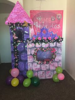 Freckles 'n' Family: Princess Castle Photo Booth Fairy Tale Photo Booth, Princess Party Photo Booth, Mardi Gras For Kids, Princess And Superhero Party, Isabella Birthday Party, Business Party Ideas, Princess Photo Booth, Tangled Birthday Party Ideas, Disney Princess Cake Topper