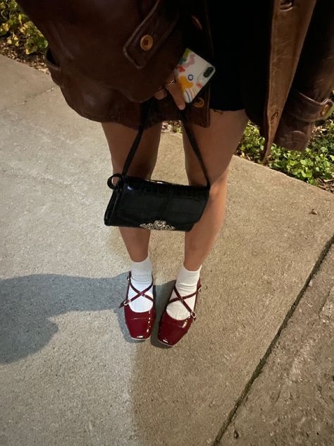 Spring Shoes Aesthetic, Socks And Flats Outfit, How To Style Red Shoes, Red Ballerina Shoes Outfit, Red Flats Outfit Aesthetic, Dress Shoes Aesthetic, Cool Girl Shoes, Red Ballet Shoes Outfit, Ballerina Shoes Aesthetic