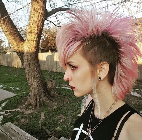 Weird Side Profile, Long Deathhawk, Short Deathhawk, Punk Mohawk, Mohawk Haircut, Punk Girls, Androgynous Hair, Goth Hair, Neon Hair