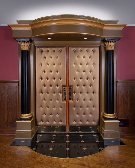 Theatre Entrance, Theater Entrance, Sala Cinema, Home Movie Theater, Entrance Home, Movie Theater Rooms, Home Theater Room Design, Theater Rooms, Theater Room Design