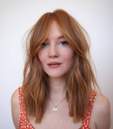 60 Trendiest Strawberry Blonde Hair Ideas for 2024 Green Eyes Strawberry Blonde Hair, Strawberry Blonde Hair With Blonde, Across Bangs, Strawberry Blonde Hair Ideas, Blonde Fringe, Hair Shade, Straight Across Bangs, Strawberry Blonde Highlights, Honey Hair Color