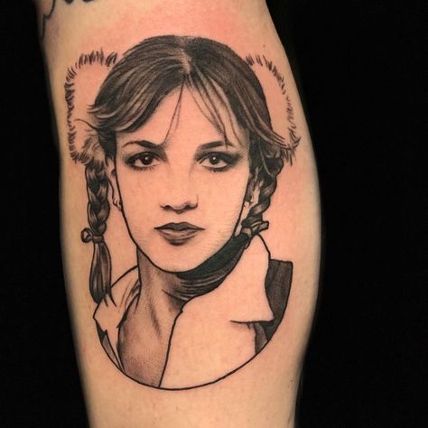 Britney Spears Tattoo, Hyperrealism, Tattoo Models, Inspirational Tattoos, Spears, Katy Perry, Britney Spears, Tattoo Studio, Realism