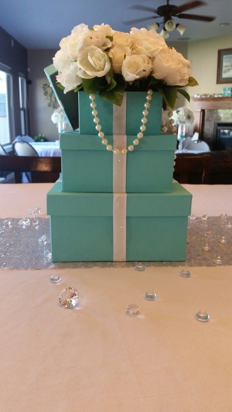 Tiffany Blue Centerpieces, Tiffany Blue Party Decorations, Tiffany Centerpieces, Breakfast At Tiffany's Bridal Shower, Tiffany Theme Party, Tiffany Blue Party, Breakfast At Tiffanys Party Ideas, Tiffany Themed Bridal Shower, Tiffany Birthday Party