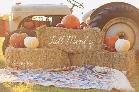 Beautiful Fall Set-up. Love the Tractor and quilt Tractor Fall Photography, Fall Picture Set Up, Farm Fall Photoshoot, Fall Tractor Photo Shoot, Fall Tractor Decor, Fall Mini Shoot Outdoor, Fall Mini Shoot Set Up, Fall Photoshoot Setup Ideas Outdoor, Fall Photography Set Up