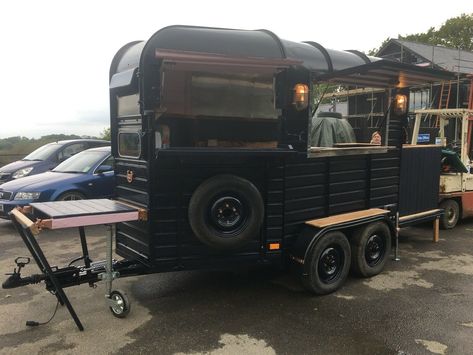 Pizza Vans, Caravan Van, Horse Box Conversion, Catering Van, Horse Trailer Living Quarters, Catering Trailer, Green Cafe, Box Trailer, Coffee Trailer