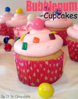 Dip it in Chocolate: Bubblegum Cupcakes Bubble Gum Cupcakes, Watermelon Jolly Rancher, Bubble Gum Ice Cream, Love Cupcakes, Jolly Rancher, Baking Cupcakes, Yummy Cupcakes, Cake Flavors, Sweets Treats