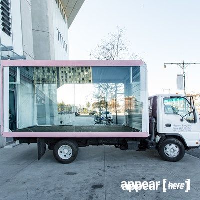 The Mobile Truck Pop-Up | Pop up shops in New York | Appear Here Truck Shop Ideas, Mobile Pop Up, Pop Up Shop Inspiration, Mobile Pop Up Shop, Cute Pop Up Shop Ideas, Mobile Boutique Ideas Trailers, Kylie Pop Up Shop, Clothing Boutique Decor, Experiential Marketing Campaigns