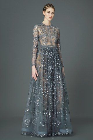 See the complete Valentino Pre-Fall 2015 collection. Mode Editorials, Fall 2015 Style, 파티 드레스, Pakaian Feminin, Zuhair Murad, 여자 패션, Gorgeous Gowns, 2015 Fashion, Elie Saab