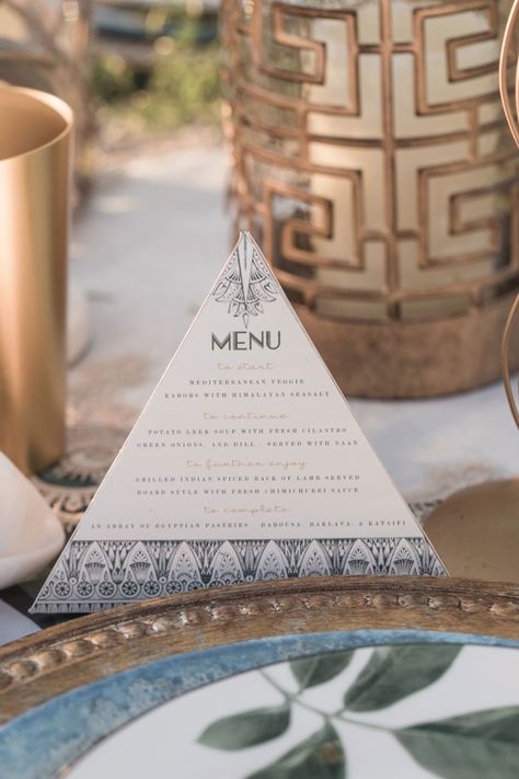 Desert Romance where Art Deco Meets Ancient Egypt - Hey Wedding Lady Ancient Roman Wedding Theme, Egyptian Theme Wedding, Egyptian Wedding Decor, Egyptian Themed Wedding, Ancient Egypt Birthday Party, Egyptian Wedding Theme, Egypt Theme Party, Ancient Egypt Party, Wedding Egypt