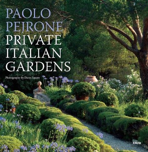 Book Landscape, Tuscany Home, Decorating Books, Italian Gardens, Garden Books, Italian Chic, Modern Outdoor Living, Burle Marx, Ornamental Grass