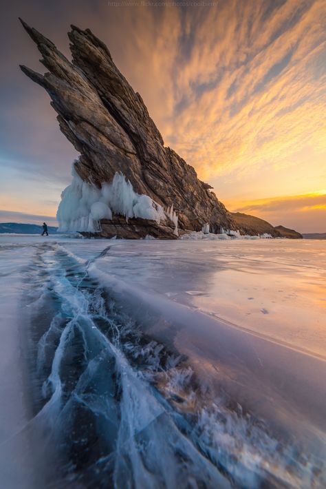 The Monster's Fin, Lake Baikal Lake Baikal, The Ice, Amazing Nature, Nature Pictures, Natural Wonders, Nature Photos, Beautiful World, Beautiful Landscapes, Wonders Of The World