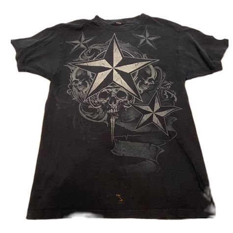 Grunge Graphic Tees, Grunge Clothes Aesthetic, Gothic T Shirt, Gothic Shorts, Grunge Clothes, Baggy Tops, Graphic Tees For Women, Graphic Crop Top, Aesthetic T Shirts