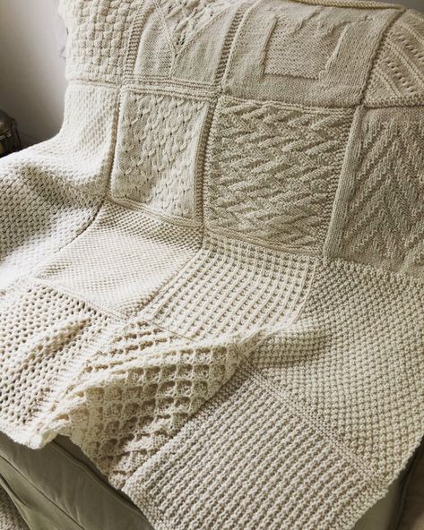 Traveling Knit Afghan, Knitted Squares Pattern, Knit Afghan Patterns, Knit Afghan, Knitted Blanket Squares, Knitting Squares, Travel Knitting, Knitting Patterns Free Blanket, Knitted Afghans