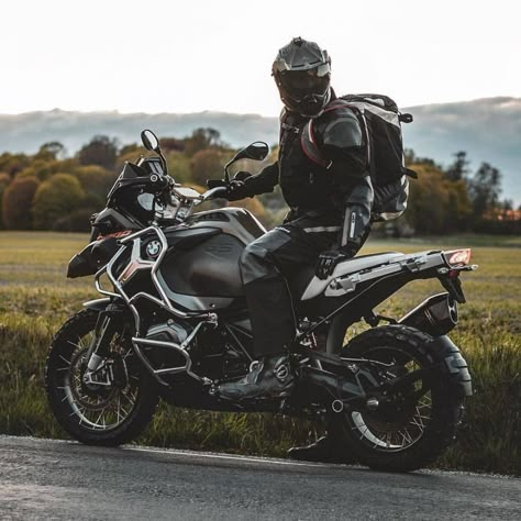 BMW R1250GS rallye black Gsa Ideas, Bmw Adventure Bike, Adventure Bike Motorcycles, Bmw Bike, Adventure Time Princesses, Bmw Motorbikes, Motorcycle Adventure, Bike Bmw, Bmw Boxer