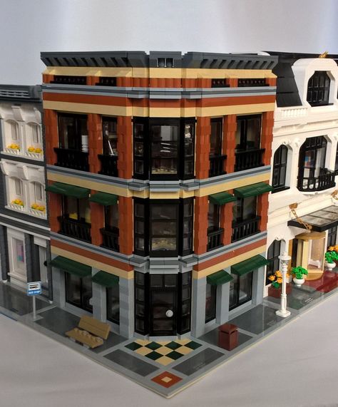 Books Cafe, Lego City Sets, Lego Modular, Minecraft City, Book Cafe, Lego Architecture, Modular Building, Lego House, Minecraft Building