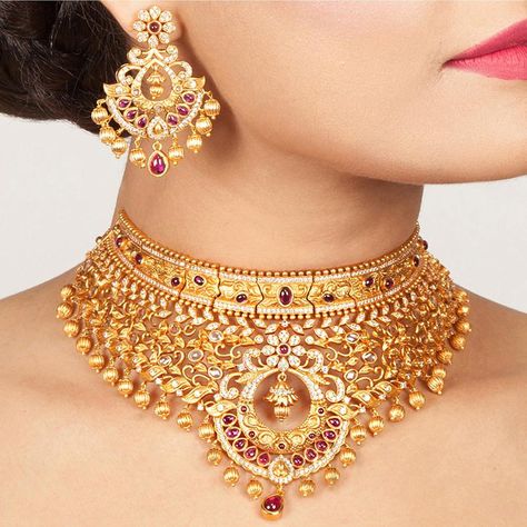 Antique Choker, Choker Necklace Designs, Gold Jewelry Outfits, Choker Designs, Gold Necklace Indian, Jewelry Set Design, Gold Necklace Indian Bridal Jewelry, Jewellery Indian, Bridal Fashion Jewelry