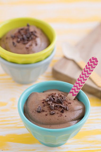 {Smooth Chia Seed Chocolate Pudding} 1 c. Almond milk. refrigerate everything 8 hours. Blend. Nourishing Desserts, Chocolate Chia Seed Pudding, Chia Seed Recipes Pudding, Seed Recipes, Chia Recipe, Zone Diet, Chia Seed Recipes, Mexican Chocolate, Low Gi