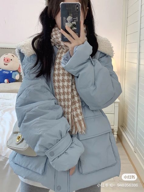 Light Blue Winter Outfit, Light Blue Puffer Jacket Outfit, Blue Puffer Jacket Outfit, Blue Winter Outfit, Light Blue Puffer Jacket, Blue Outfit Winter, Korean Fashion Female, Galaxy Stuff, Cute Winter Outfit