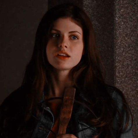 Annabeth Chase. Annabeth Chase Icons. Percy Jackson and the Olympians. Percy Jackson and the Olympians Icons. Alexandra Daddario. Alexandra Daddario Icons. Annabeth Chase Alexandra Daddario Aesthetic, Alexandra Dario Aesthetic, Annabeth Chase Alexandra Daddario, Detective Moodboard, Annabeth Percy Jackson, Percy Jackson Movie, Nurse Jackie, The Olympians, Percy And Annabeth