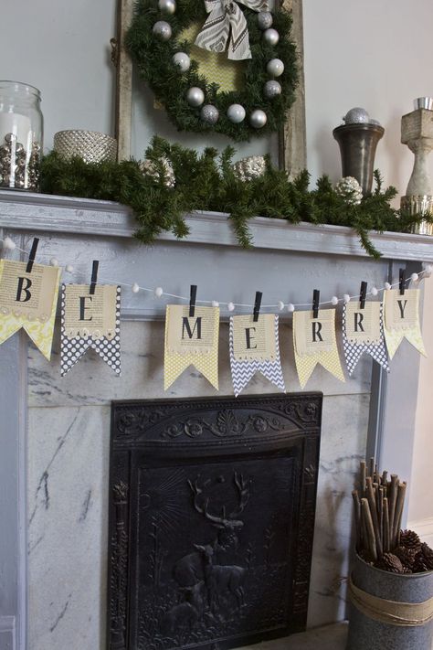 DIY Christmas Mantel Banner Diy Christmas Banner, Diy Christmas Mantel, Christmas Banner Diy, Easy Ornaments, Inexpensive Crafts, Christmas Mantle Decor, How To Make Banners, Christmas Mantel, Christmas Mantel Decorations