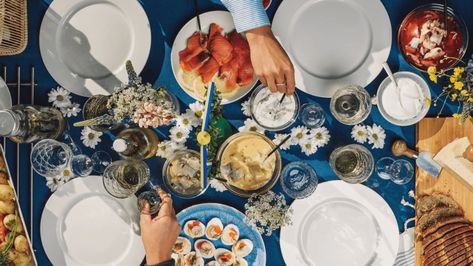 How To Host The Perfect Swedish Dinner Party Ikea Meatballs, Nordic Diet, Travel Quiz, Solstice Celebration, Celebration Around The World, Dinner Party Themes, Swedish Meatballs, Swedish Recipes, Dinner Themes