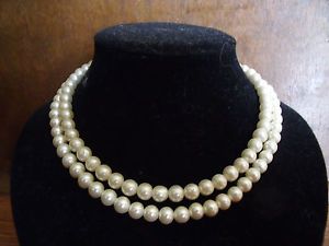 Vintage-1950s-Two-Strand-Faux-Pearl-Necklace<3 Pearl Jewlery, 1950s Jewelry, Necklace Box, Faux Pearl Necklace, Rhinestone Necklace, Dream Jewelry, Baroque Pearls, Vintage Necklace, Faux Pearl