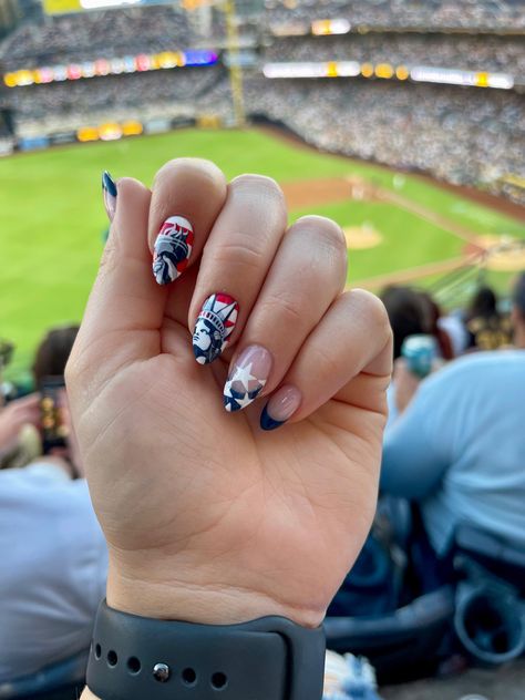 Statue Of Liberty Nails, New York Nail Designs, Patriotic Nails, 4th Of July Nails, Nail Room, July Nails, Vacation Nails, Nails Inspo, Nails Ideas