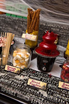 Halloween Fondue, Fondue Bar, Chocolate Fountain Bar, Vampire Ball, Fondue Fountain, Vampire Party, Halloween Punch, Fondue Party, Halloween Fruit