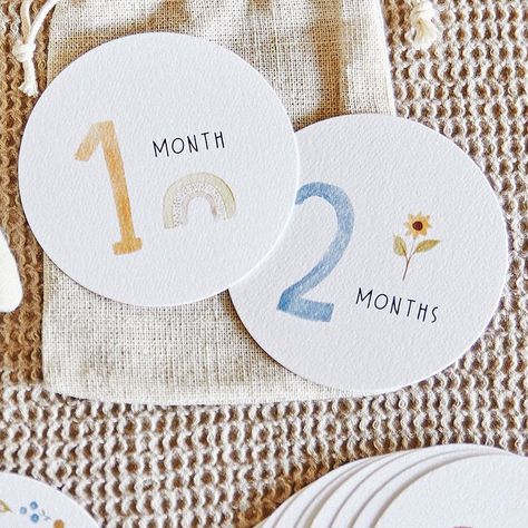 Gender Neutral Monthly Paper Cards | Baby Photo Props | New Baby | Baby Shower Newborn Gift Watercolor Birthday Cards, Baby Boy Room Decor, Baby Posters, Baby Milestone Cards, Baby Birth Announcement, Baby Room Design, Baby Album, Baby Milestone, Handmade Kids