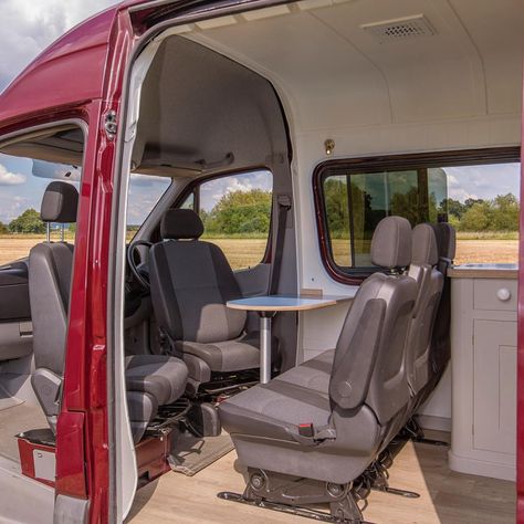 Exterior shot of the #volkswagenbus conversion in a LWB crafter. 3 removable rear seats. #vw #vwlife #vwcrafter #tinyhouse #vancrush #camper #selfbuild #vandwelling #volkswagencrew #campervan See more over at photographers insta @timhallphoto Sprinter Camper Conversion, Kombi Trailer, Sprinter Van Camper, Camper Van Conversions, Luxury Campers, Campervan Ideas, Kombi Motorhome, Conversion Van, Luxury Van