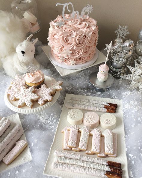 Winter Onederland Gift Table, Winter Onederland Sweet Table, Winter Onederland Treat Table, Walking In A Winter Onederland, First Birthday Christmas Cake, Winter 1st Birthday Ideas, Winter Baby Birthday Party Ideas, Winter Onederland Desserts, Winter Onederland Dessert Table