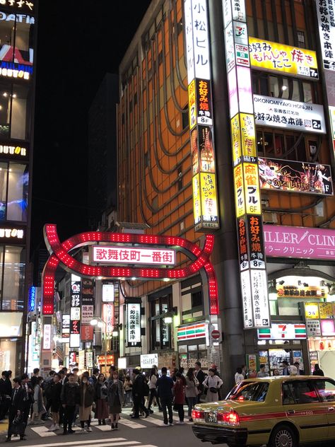 Red light disctric- Kabukicho, Tokyo - Japan, 2019. Kabukicho Tokyo, Japan Building, Japan Vibes, Japan Core, Kabukicho, Tokyo Drift, Tunnel Vision, Class 1 A, Japan Aesthetic