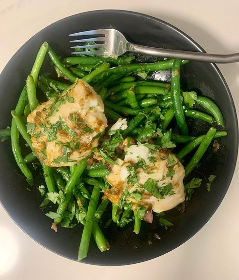 Wild Cod With Asian Green Beans Cod And Green Beans, Sesame Garlic Sauce, Asian Green Beans, Cod Fillets, Gluten Free Italian, Seasonal Cooking, Low Carb Pizza, White Fish, Late Winter