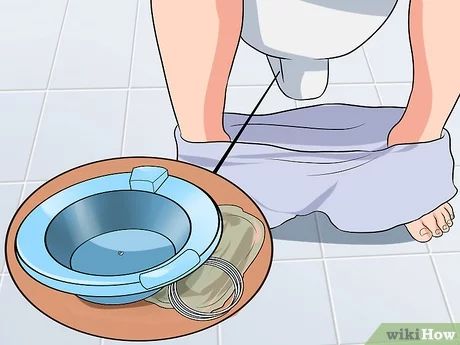 3 Ways to Use Tucks Pads for Hemorrhoids - wikiHow Diy Tucks Pads Witch Hazel, Hemorrhoid Foods To Eat, Hemorrhoid Remedies How To Get Rid Of, Tucks Pads, Hemorrhoid Remedies, Hemorrhoid Relief, Natural Remedies For Pinworms, Hydrocortisone Cream, Doughnut Pillow