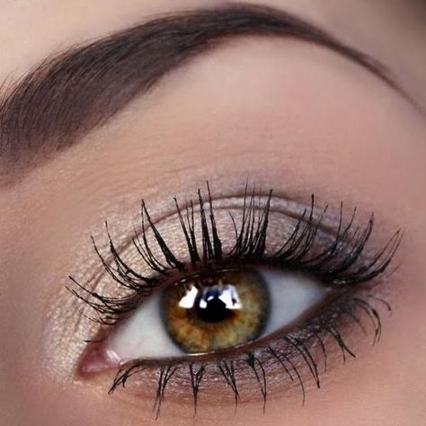 Christmas Eye Makeup, Dag Make Up, Makijaż Smokey Eye, Kiss Makeup, Beauty Eyes, Hazel Eyes, Beauty Awards, Long Lashes, Makeup Goals