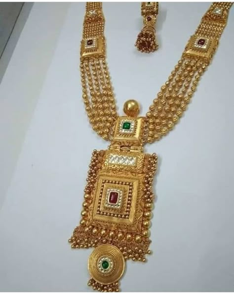 Wedding Jewelry Sets Bridal Jewellery, Bridal Necklace Designs, Neck Pieces Jewelry, Gold Bridal Necklace, Antique Necklaces Design, New Gold Jewellery Designs, Fancy Jewelry Necklace, Antique Jewellery Designs, Gold Necklace Indian Bridal Jewelry