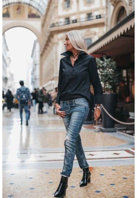 4d6e4749289c4ec58c0063a90deb3964desc44256822ri Outfit Jeans, Mode Casual, Fashion Over 40, Fall Fashion Outfits, Outfits Casuales, Jean Outfits, Look Fashion, Chic Outfits, Casual Chic