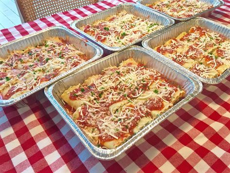 Ciao Chow Linda: Lasagna Roll-Ups for a crowd Casserole For A Crowd, Italian Buffet, Lasagna Recipes, Pasta Party, Lasagna Rollups, Large Family Meals, Pasta Bar, Lasagna Rolls, Pasta Casserole