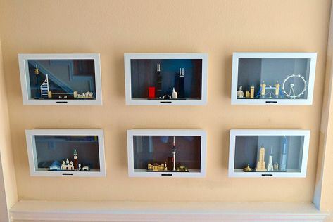 LEGO Architecture Home Decorations | By liqiwei2000 | Brickfinder Brickfinder | Flickr Lego Display Shelf, Lego Display Ideas, Lego Frame, Lego Wall, Lego Jurassic World, Lego Display, Lego Diy, Lego Room, Lego Storage