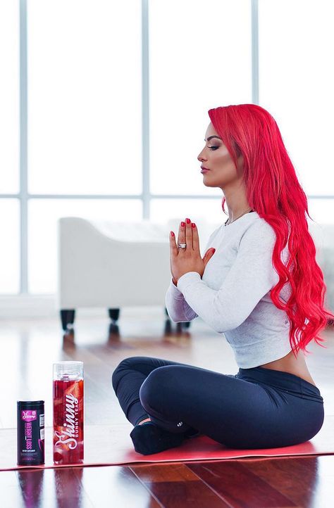 Skinny Ambassador Natalie Eva Marie loves her Skinny Bunny Tea during her yoga session! Natalie Eva Marie, Nxt Divas, Natalie Marie, Bright Red Hair, Eva Marie, Power Girl, Wwe Divas, Hair Today, Web Interface