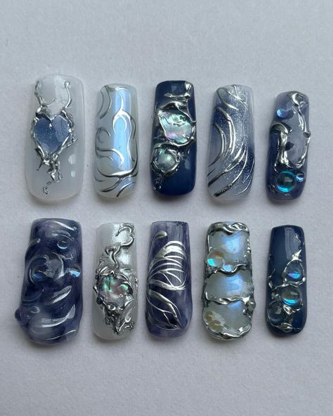 Blue And Silver Nails, Witchy Nails, Chrome Nails Designs, Punk Nails, Goth Nails, Pretty Gel Nails, Really Cute Nails, Prom Nails, Unique Nails