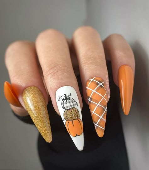 Pumpkin Nail Designs, Fall Halloween Nails, Pumpkin Nail Art, Thanksgiving Nail Designs, Thanksgiving Nail Art, Thanksgiving Nail, Pumpkin Nails, Fall Gel Nails, Fall Nail Art Designs