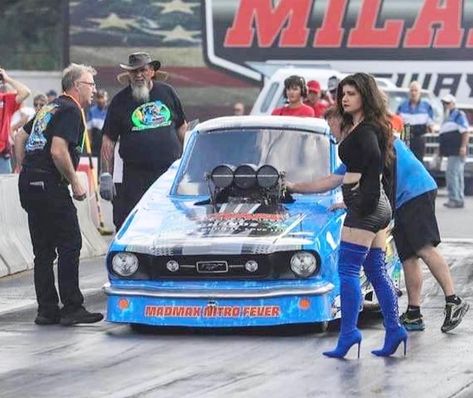 Race Car Driving, Good Whiskey, Racing Girl, Grid Girls, Girl Fits, Car Girl, Car Humor, Race Day, Drag Racing