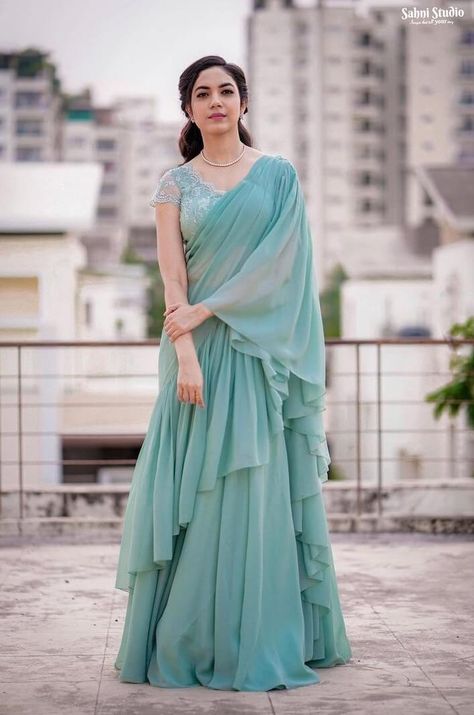 Ritu Varma Exquisite Outfits And Looks Ritu Varma Saree, Black And White Saree, Ritu Varma, Saree Blouse Patterns, Designer Saree Blouse Patterns, Embroidered Blouse Designs, Blouse Neck Designs, Saree Styles, Blouse Patterns